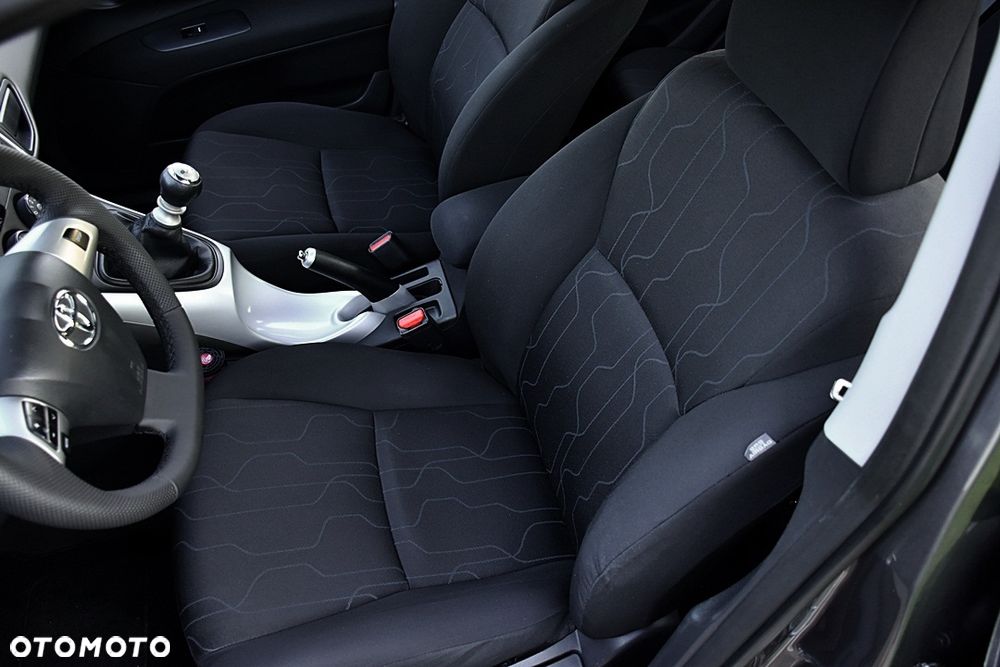 Toyota Auris 1.6 Life+ - 30