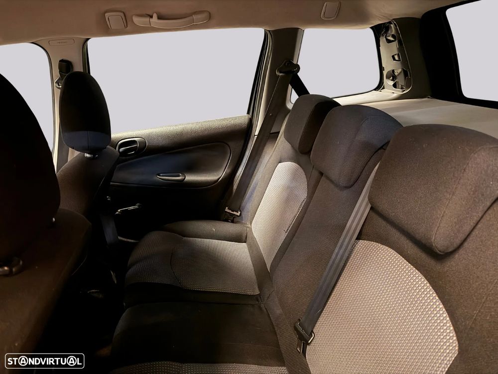 Peugeot 206 SW - 6