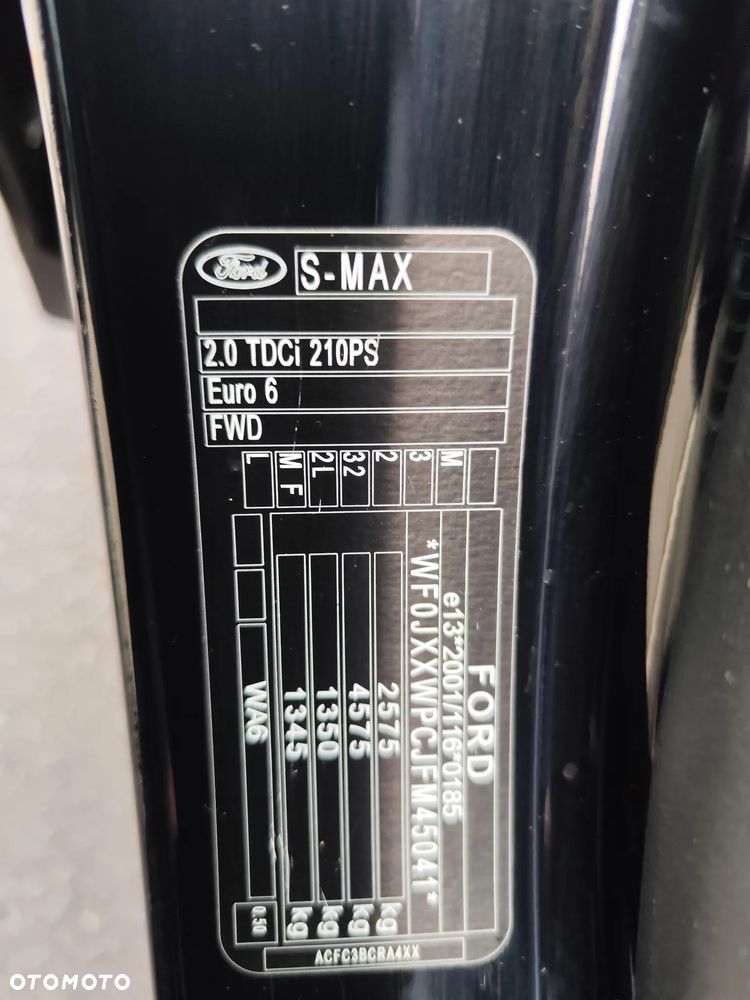 Ford S-Max - 13