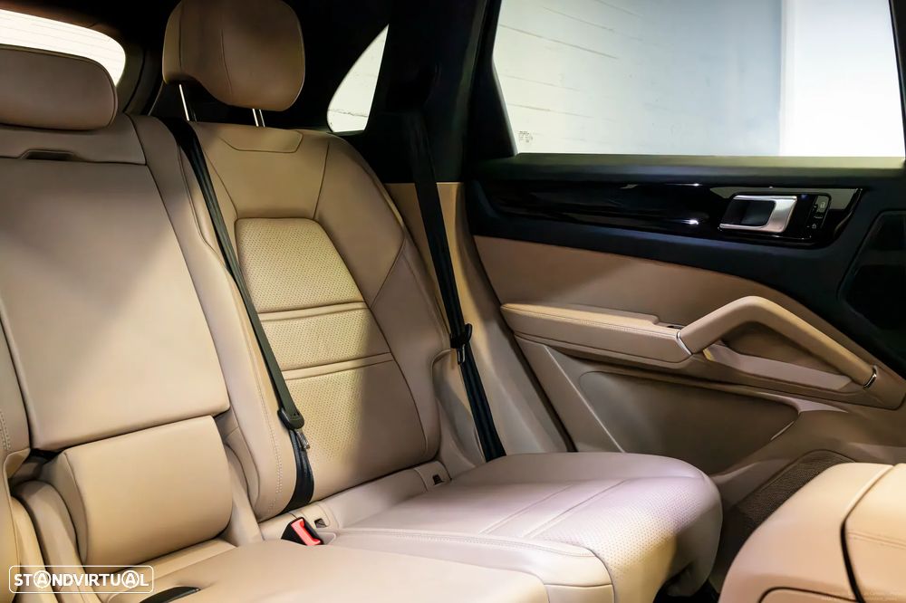 Porsche Cayenne E-Hybrid - 23