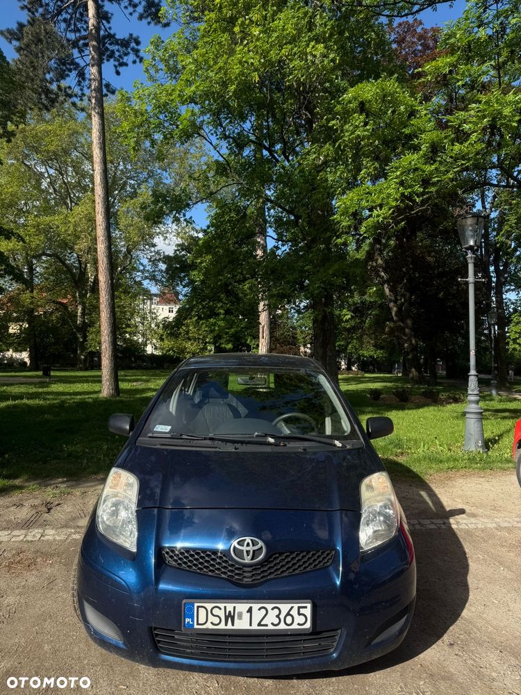 Toyota Yaris - 1