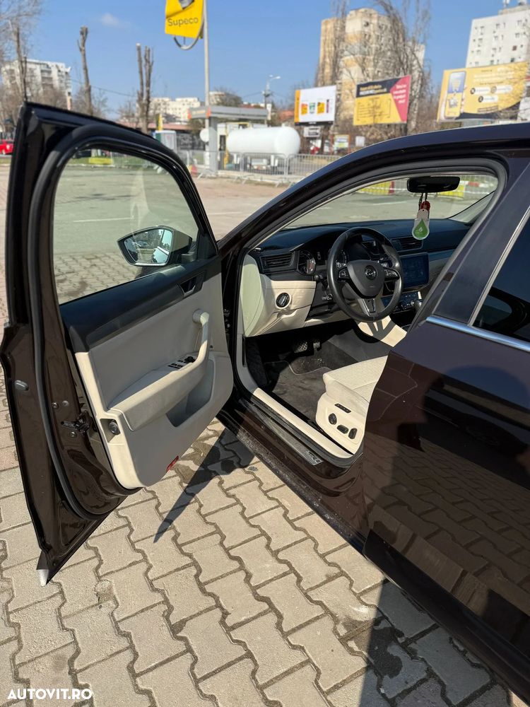 Skoda Superb 2.0 TDI DSG Ambition - 6
