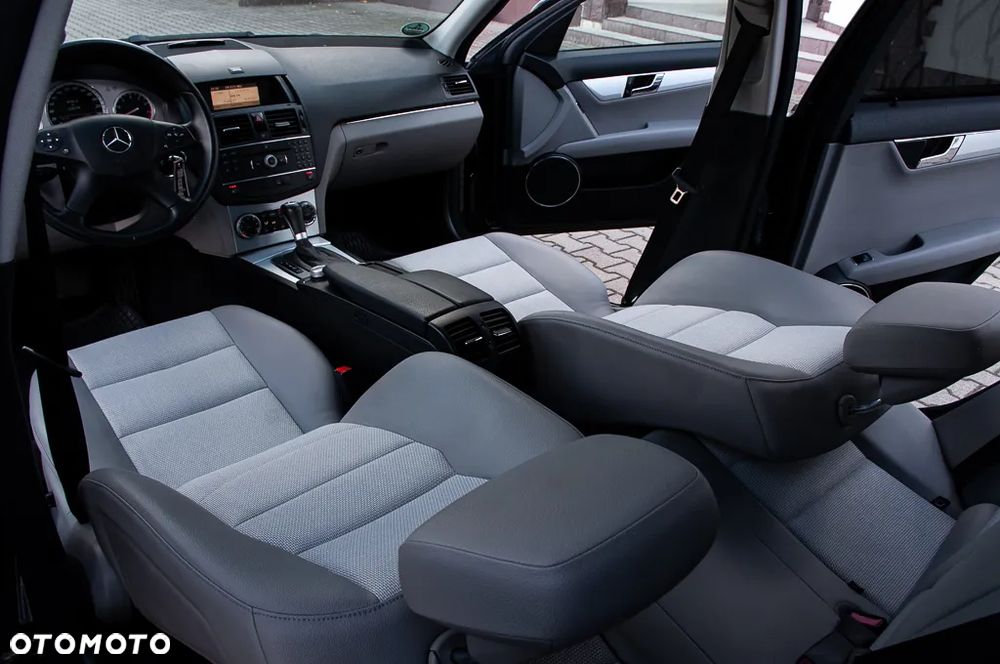 Mercedes-Benz Klasa C 180 T Kompressor Automatik Avantgarde - 12