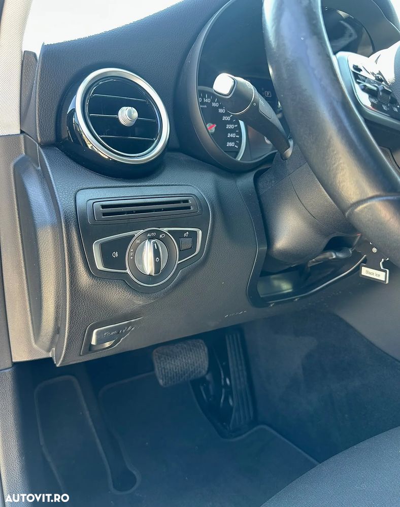 Mercedes-Benz C - 13