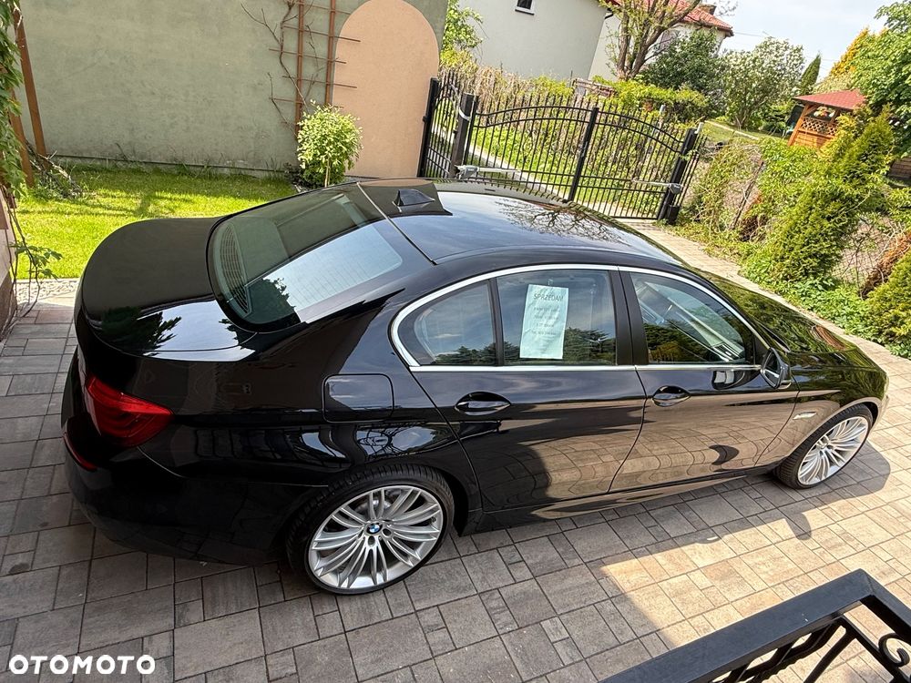 BMW Seria 5 535i xDrive Sport-Aut - 10