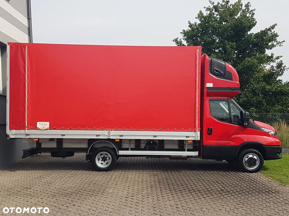 Iveco 50C18 DAILY 12EP PLANDEKA FIRANKA 5,11x2,45x2,35 SPANIE 3500 KG SKRZYNIA ŁADUNKOWA PAKA KLIMATRONIK TEMPOMAT OGRZEWANIE POSTOJOWE - 12