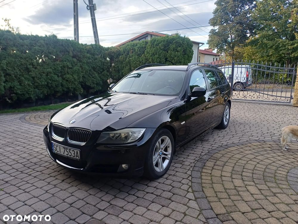 BMW Seria 3 320d DPF Touring - 1