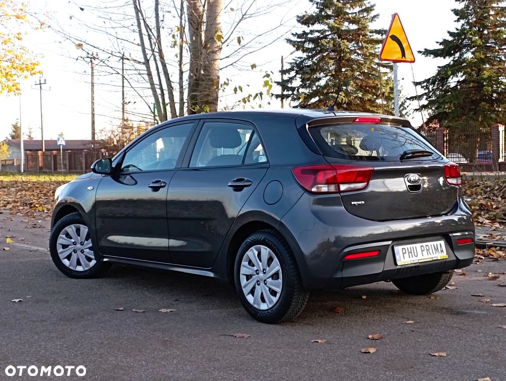 Kia Rio - 19