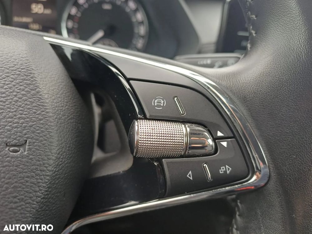 Skoda Octavia Combi 2.0 TDI Ambition - 16