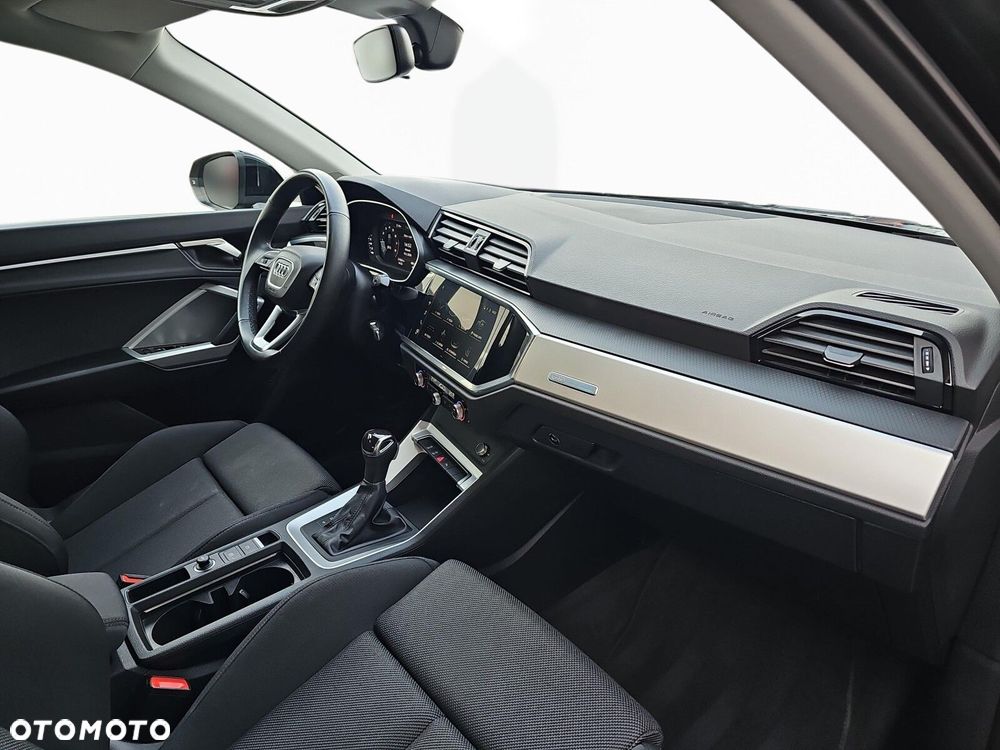 Audi Q3 - 22