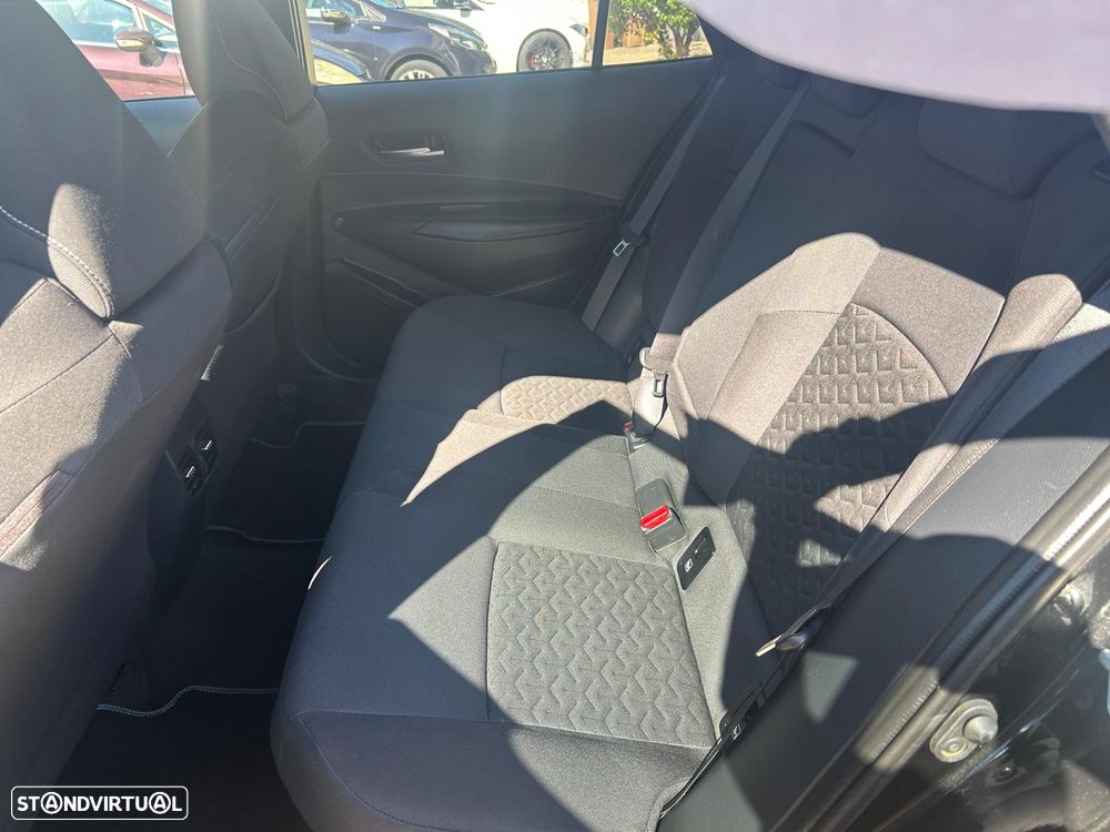 Toyota Corolla Touring Sports 1.8 Hybrid Comfort+P.Sport - 23