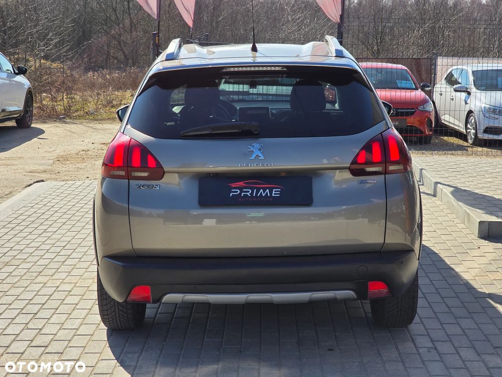 Peugeot 2008 1.2 Pure Tech Allure S&S EAT6 - 12