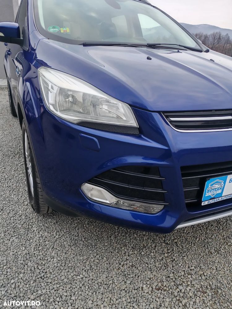 Ford Kuga 1.6 EcoBoost 2x4 Titanium - 8