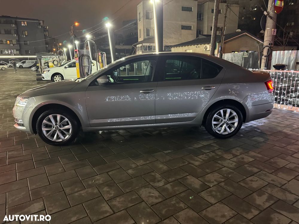 Skoda Octavia 1.5 TSI DSG MHEV Style - 8