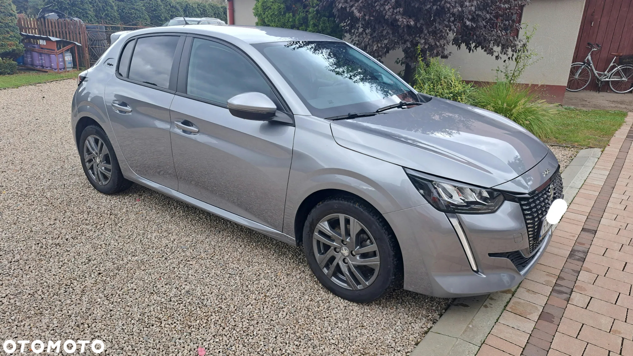 Peugeot 208 - 2