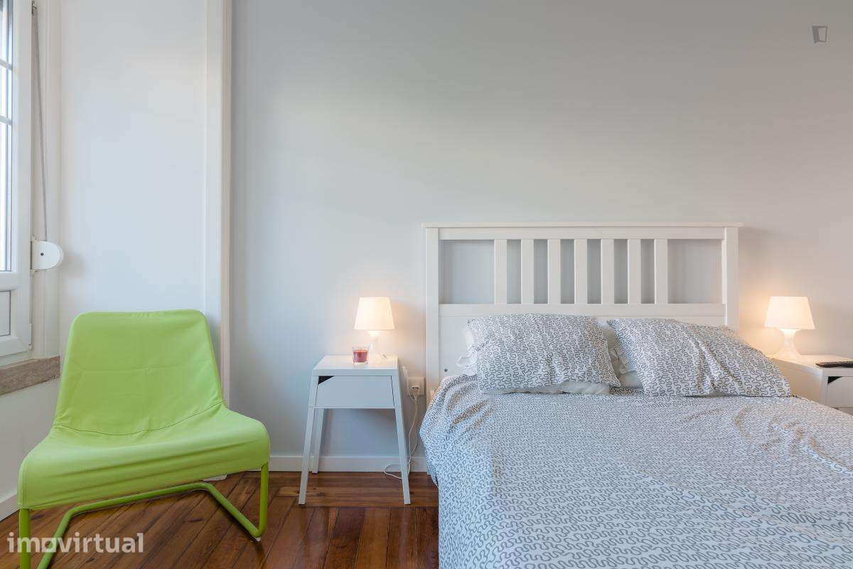 Quarto - localizado em Alameda Lisbon - Grande imagem: 3/22