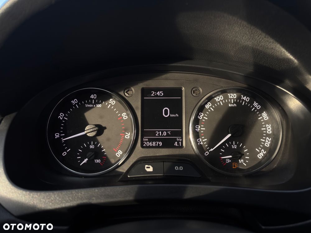 Skoda RAPID 1.2 TSI Active - 10