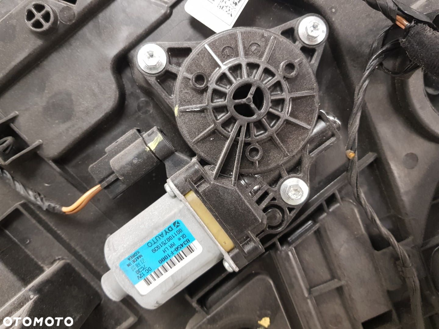 GŁOSNIK PODNOSNIK MECHANIZM SZYBY SILNIK PROWADNICE DRZWI LEWY TYLNY LEWA TYŁ KIA  SPORTAGE IV 4 16- - 5