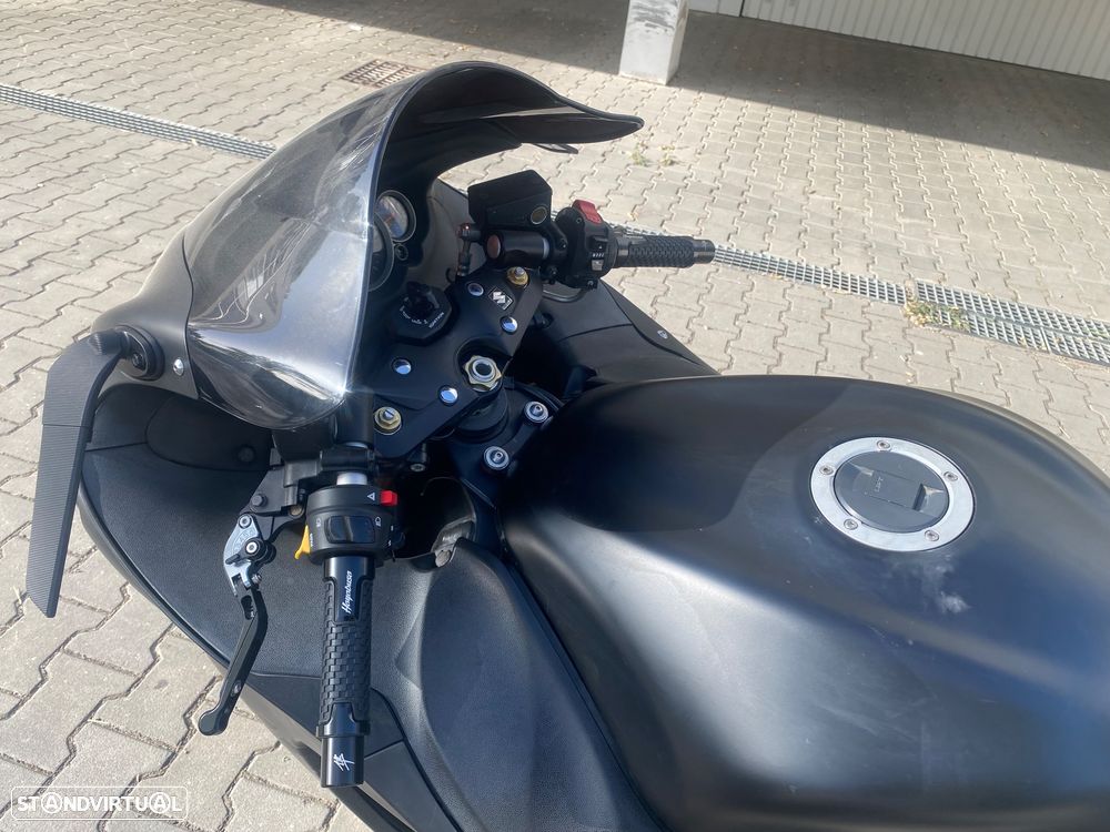 Suzuki Hayabusa - 2