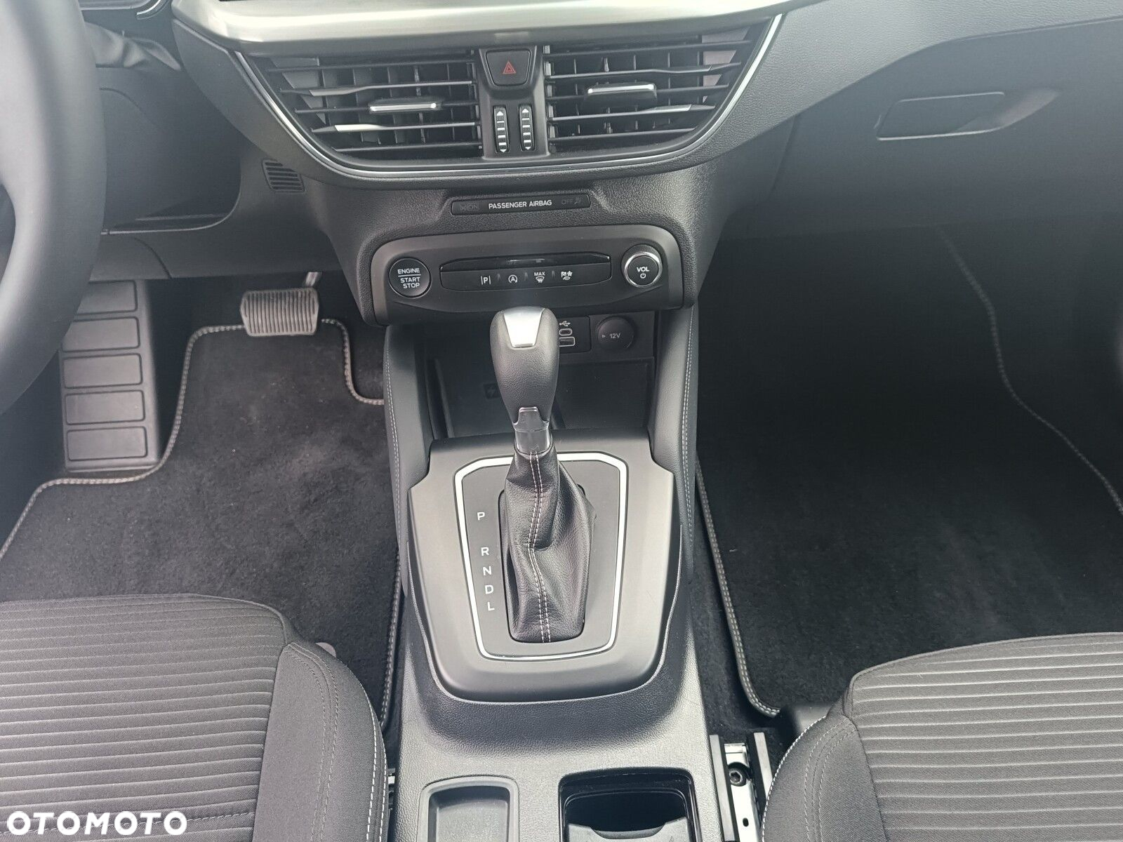 Ford Focus 1.5 EcoBlue Titanium X - 16