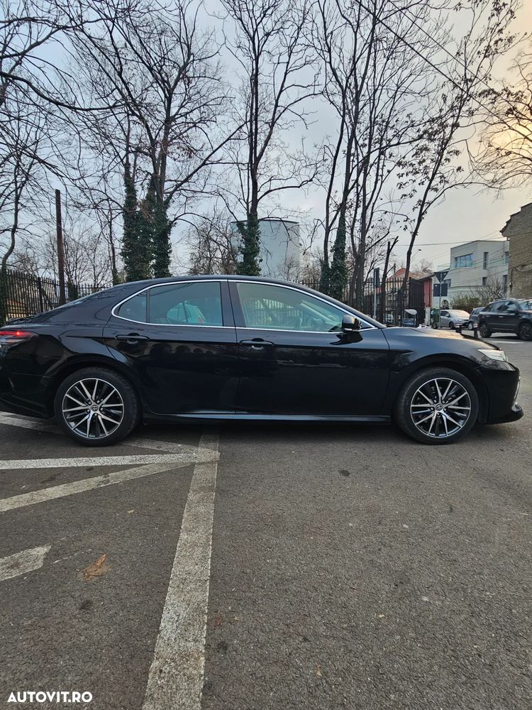 Toyota Camry Executive - 7