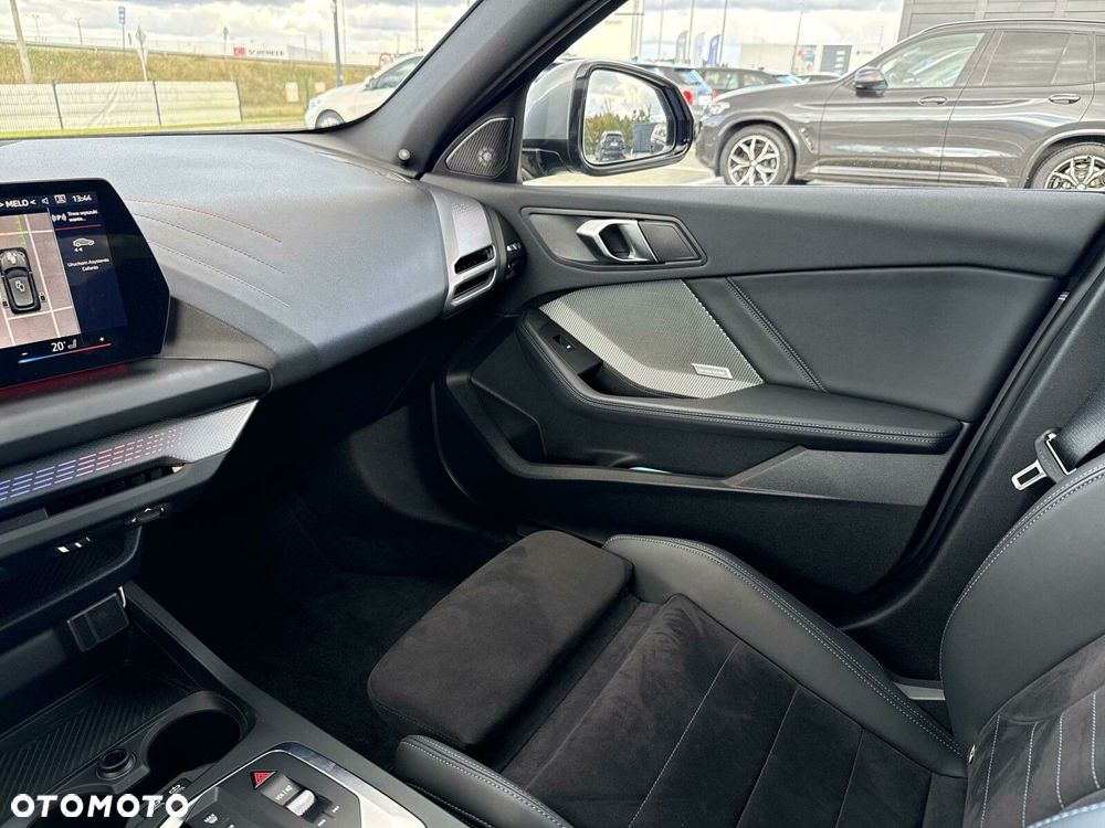 BMW Seria 1 - 22