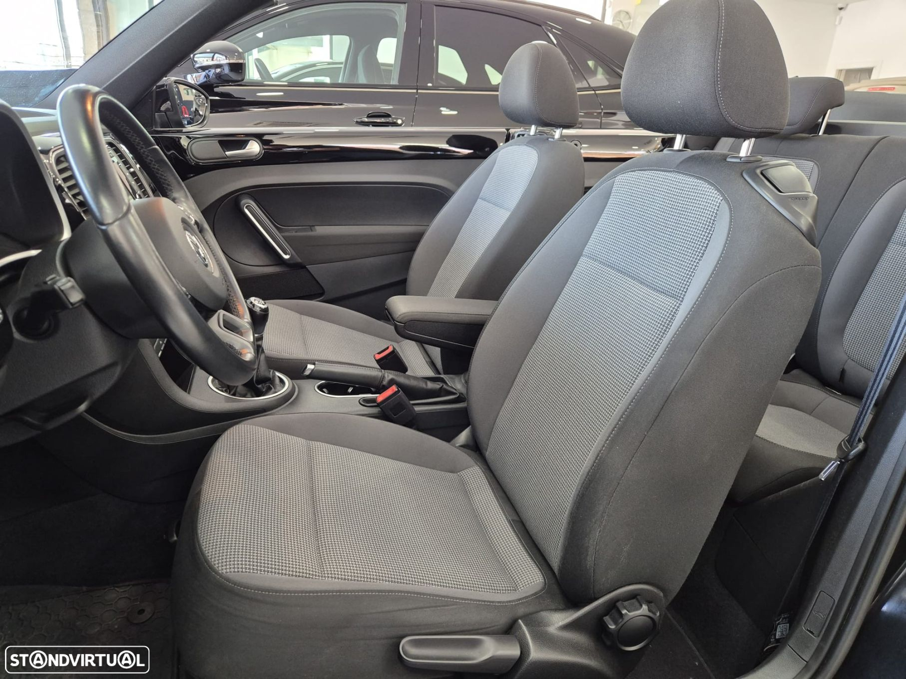 VW New Beetle Cabriolet The 1.2 TSI BlueMotion Exclusive Design - 16