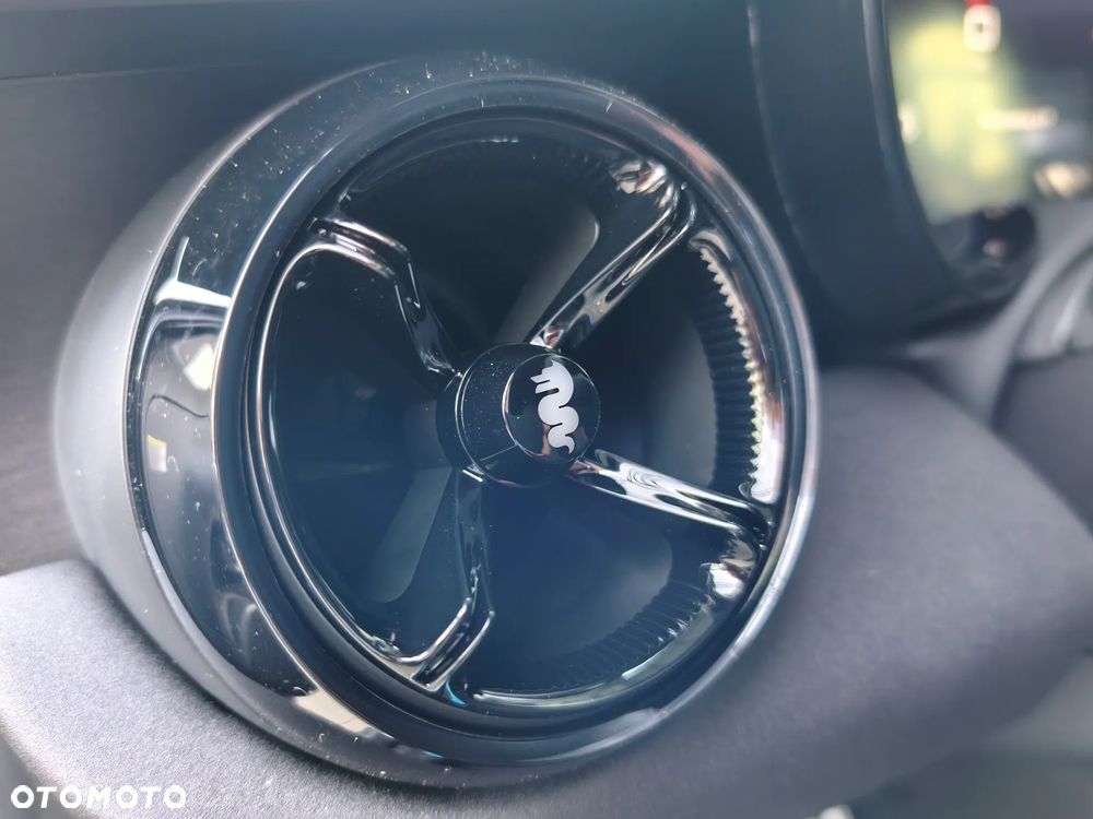 Alfa Romeo Junior 1.2 VGT Ibrida Ti - 22