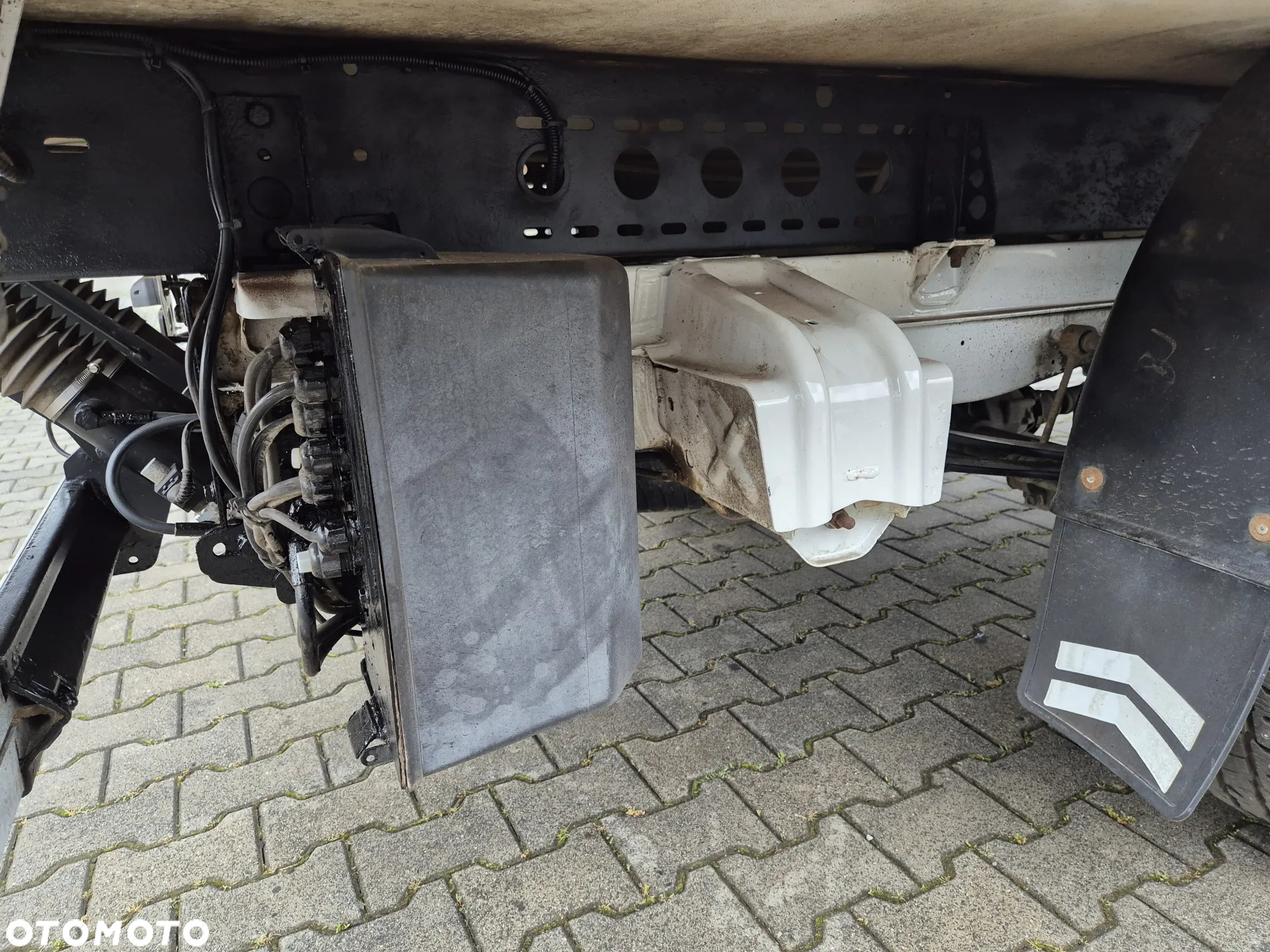 MAN TGE 3.180 DSG 4Motion / 4X4 / CHŁODNIA MITSUBISHI / WINDA ZEPRO 750KG / WEBASTO / BEZWYPADKOWY / 8 EUROPALET / STAN IDEALNY / RZADKOŚĆ NA RYNKU! - 20