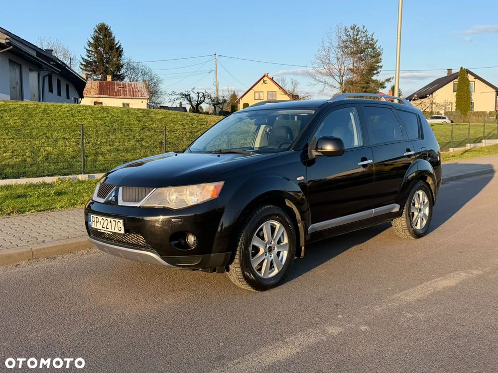 Mitsubishi Outlander 2.0 DI-D 4WD Intense - 1