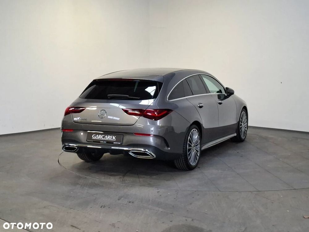 Mercedes-Benz CLA 200 AMG Line 7G-DCT - 11
