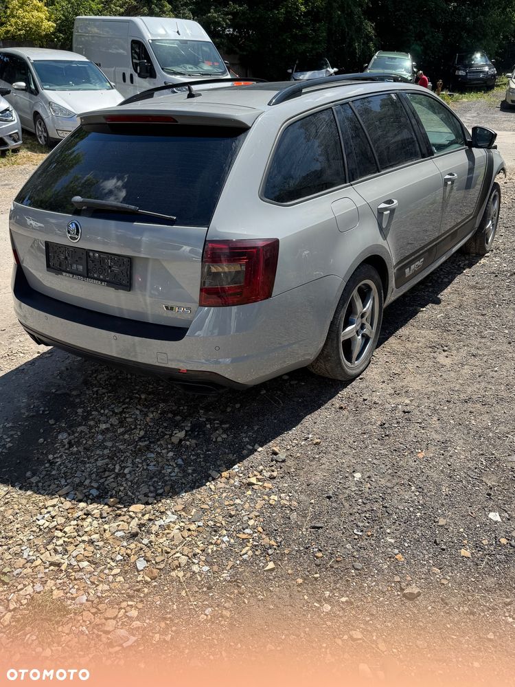 Skoda Octavia 2.0 TSI RS 230 - 2