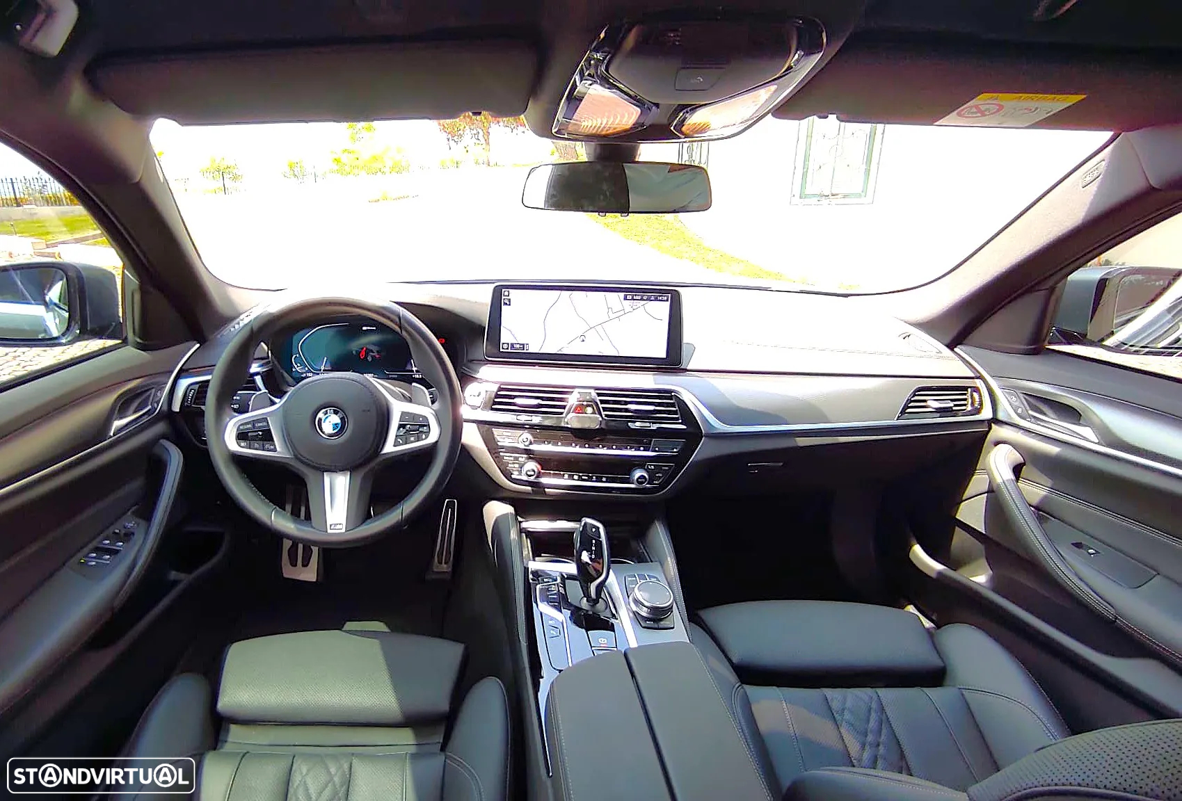 BMW 530 e Pack Desportivo M - 23