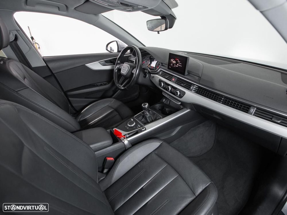 Audi A4 2.0 TDI - 11