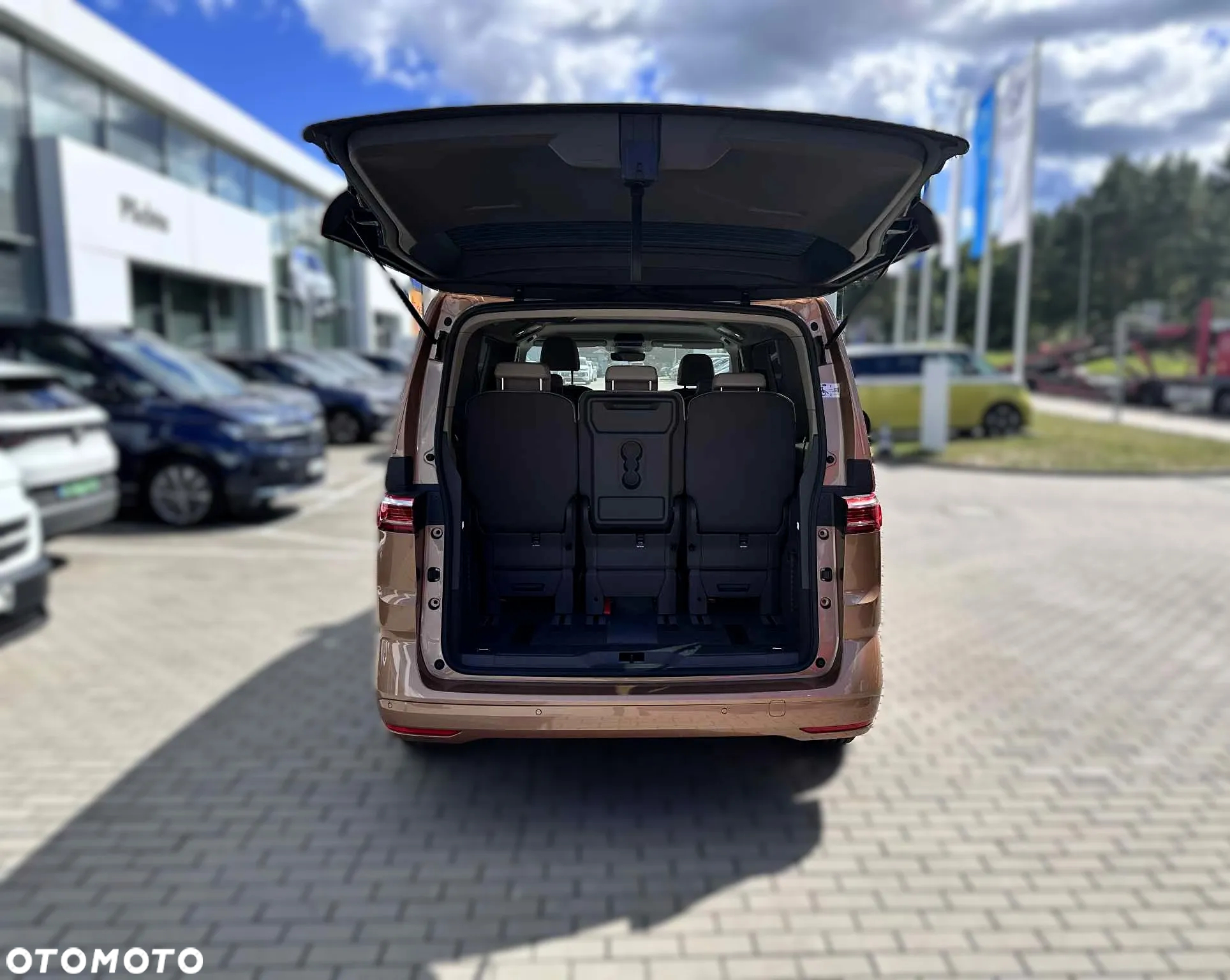 Volkswagen Multivan 2.0 TDI L1 Family DSG - 8