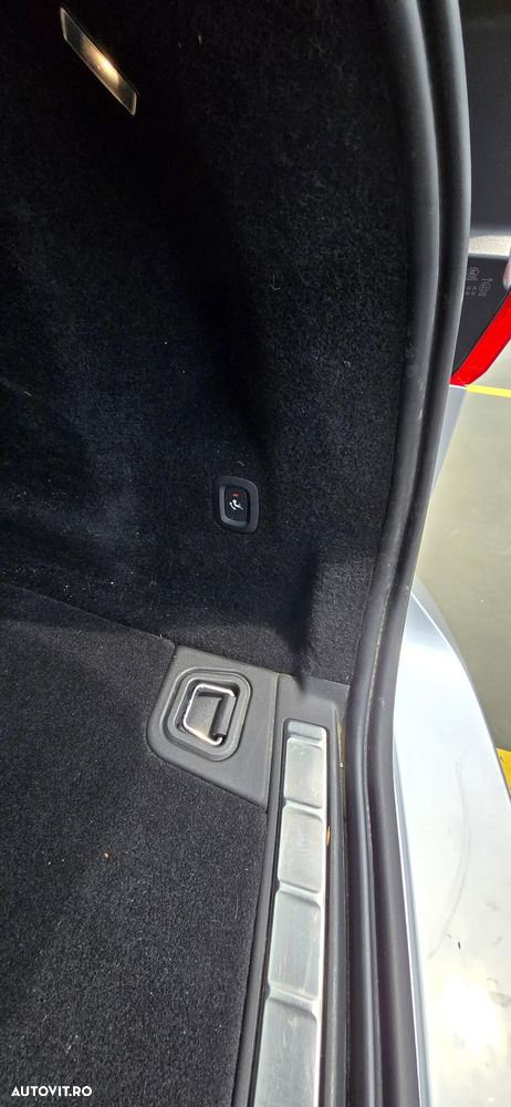 Volvo XC 60 - 4
