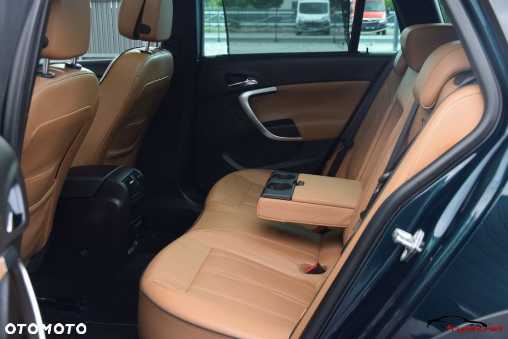 Opel Insignia - 23