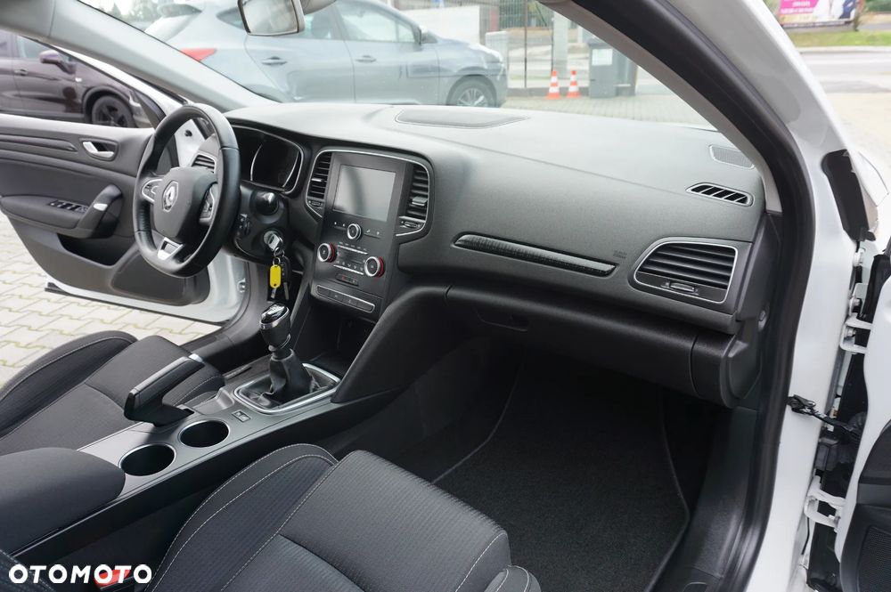 Renault Megane ENERGY TCe 100 LIMITED - 27