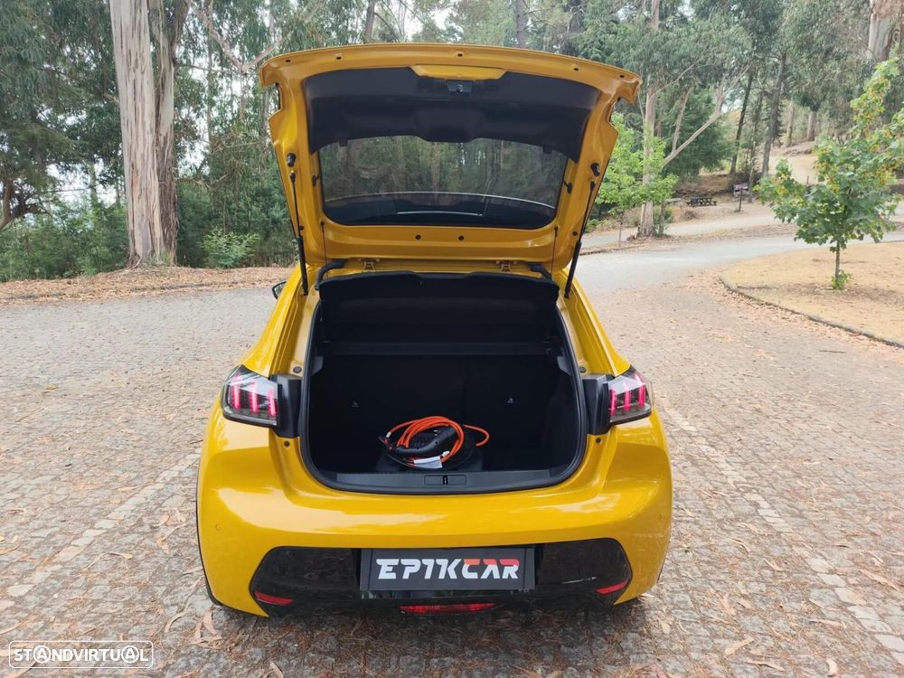 Peugeot e-208 50 kWh GT Line - 14