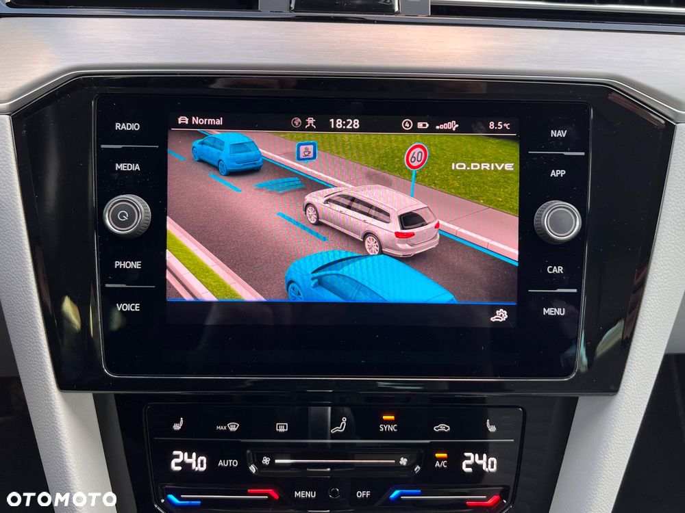 Volkswagen Passat 2.0 TSI Elegance DSG - 30