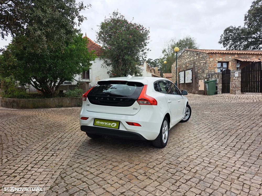 Volvo V40 2.0 D2 Kinetic Eco - 4