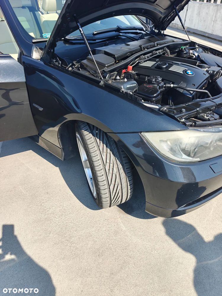 BMW Seria 3 325xi - 29