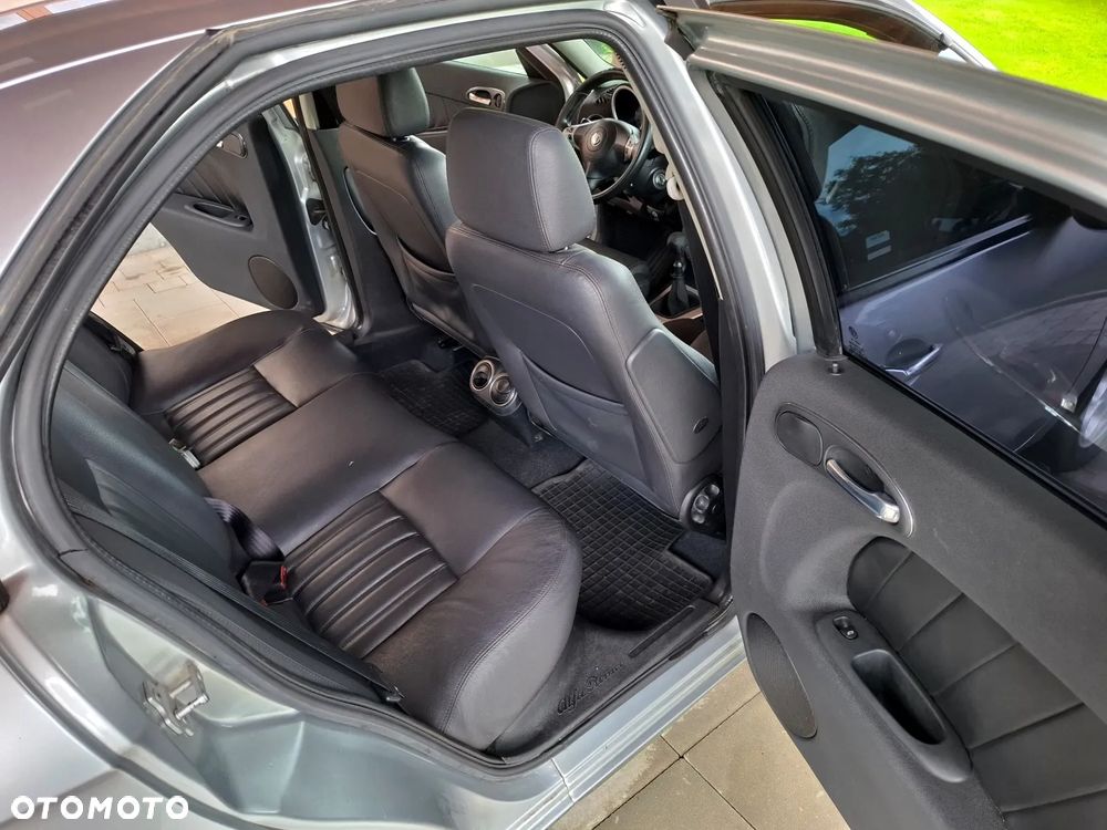 Alfa Romeo 156 1.9JTD16v Progression - 8