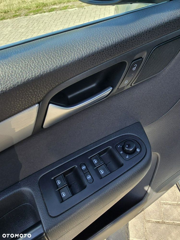 Volkswagen Sharan - 14