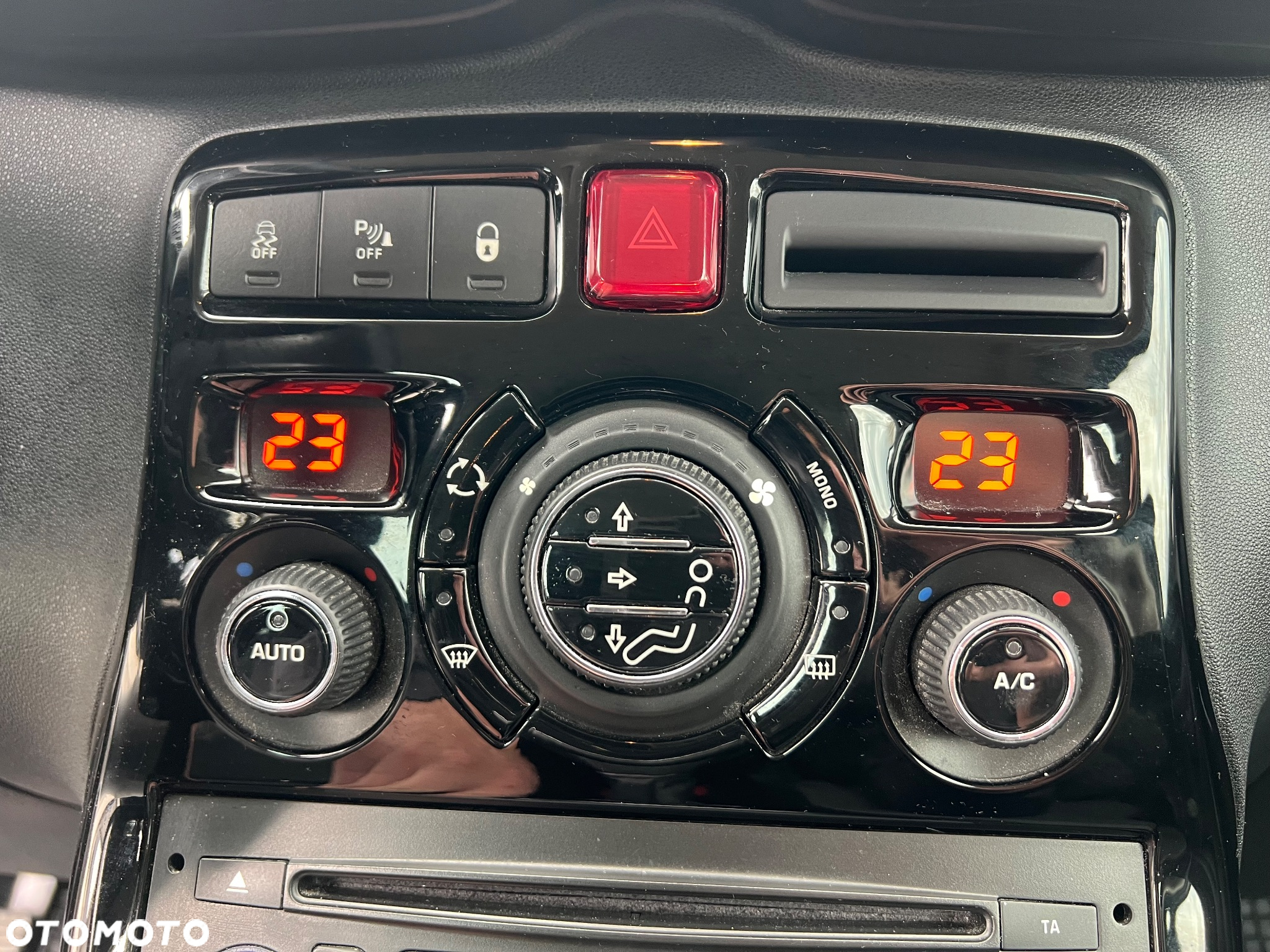 Citroën C3 Picasso BlueHDi 100 Exclusive - 16