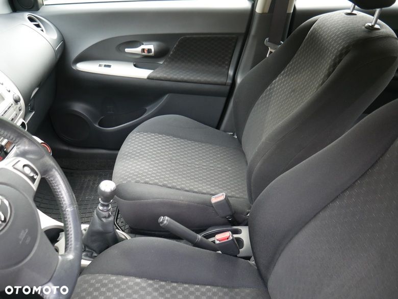 Toyota Urban Cruiser 1.33 Sol - 20
