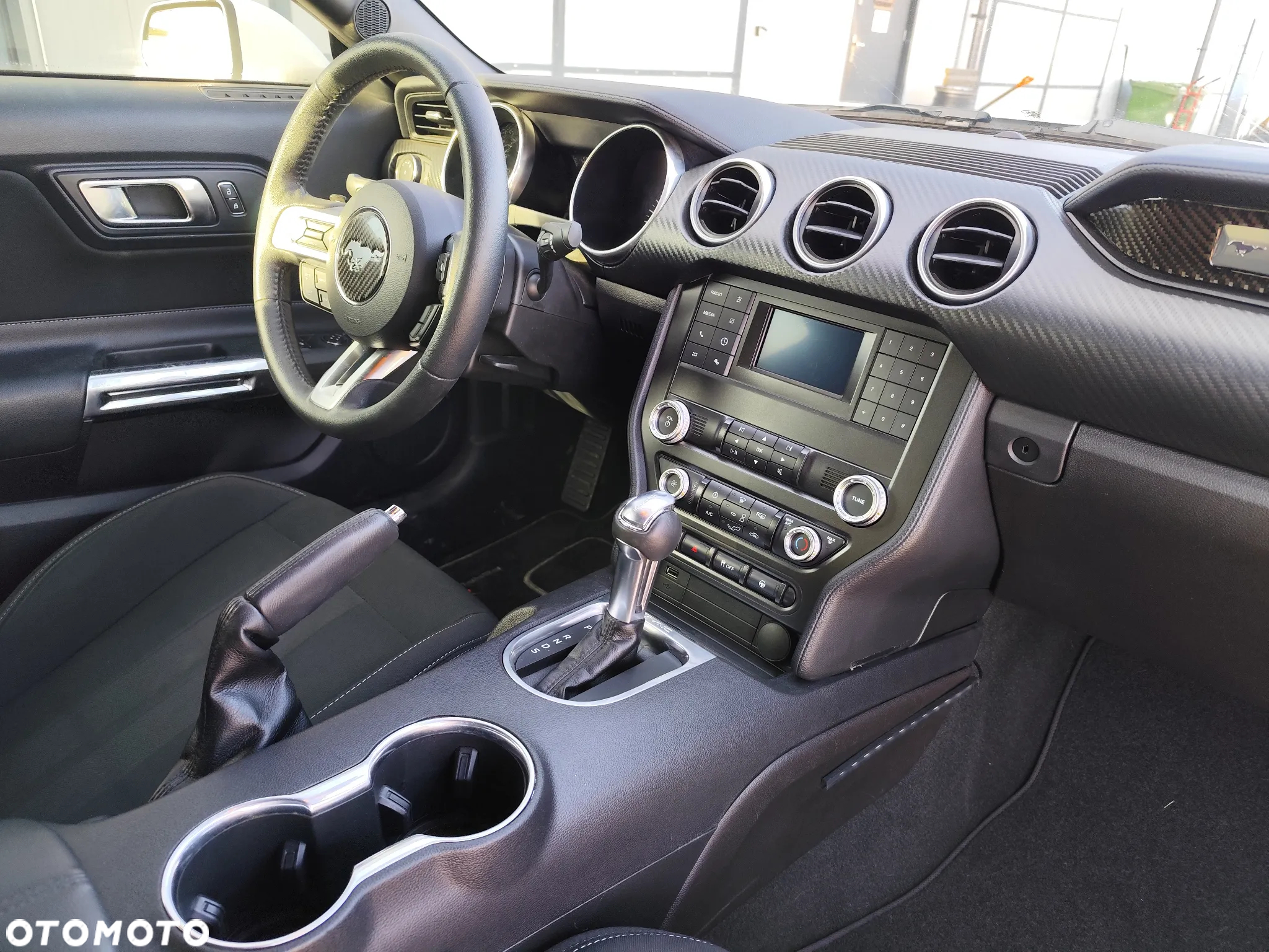 Ford Mustang - 9