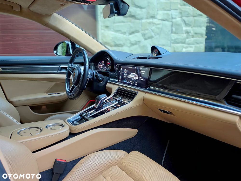 Porsche Panamera GTS - 11