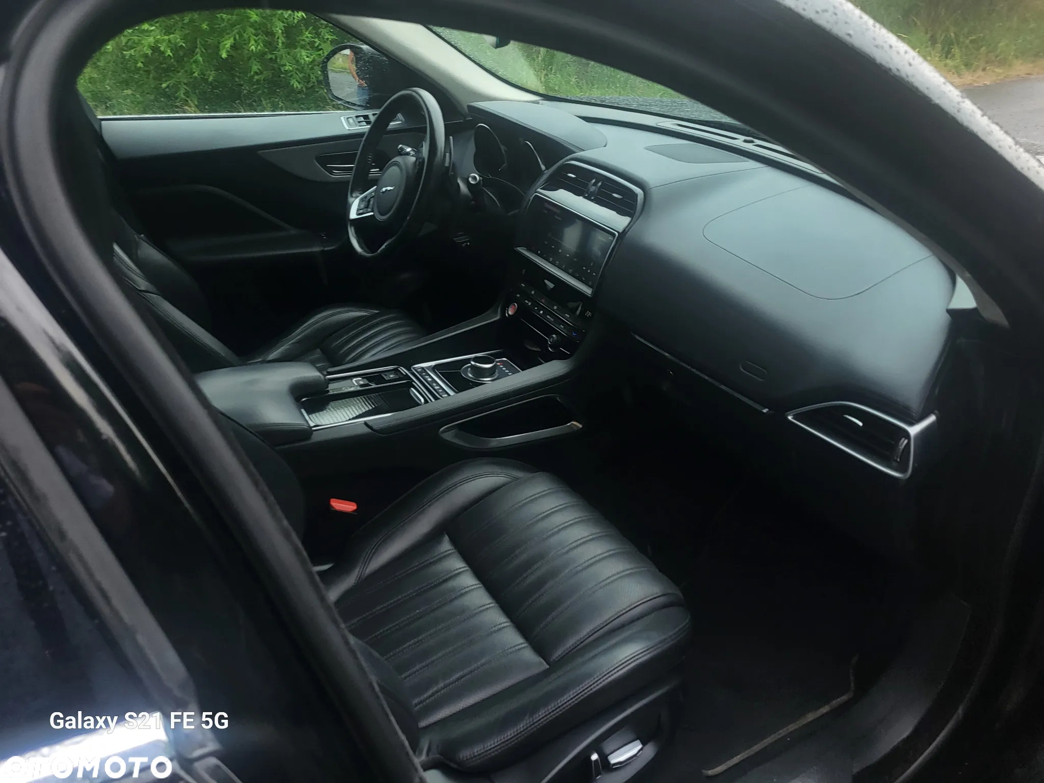Jaguar F-Pace 2.0 i4D AWD Prestige - 21