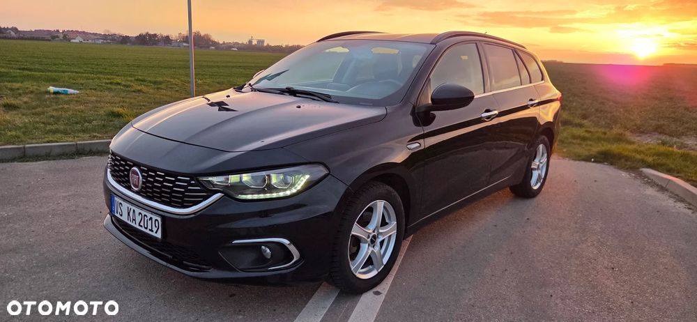 Fiat Tipo 1.4 T-Jet Lounge - 1